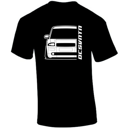 Audi A2 T-Shirt Vorderseite mit Nebelscheinwerfer-Schriftzug, schwarzes Car Shirt Design