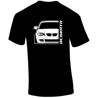BMW E88 1er Cabrio T-Shirt Vorderseite mit Schriftzug, schwarzes Car Shirt Design